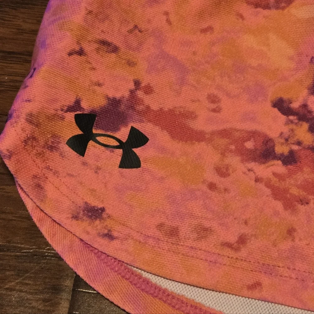Under Armour Girls Athletic Shorts XL
